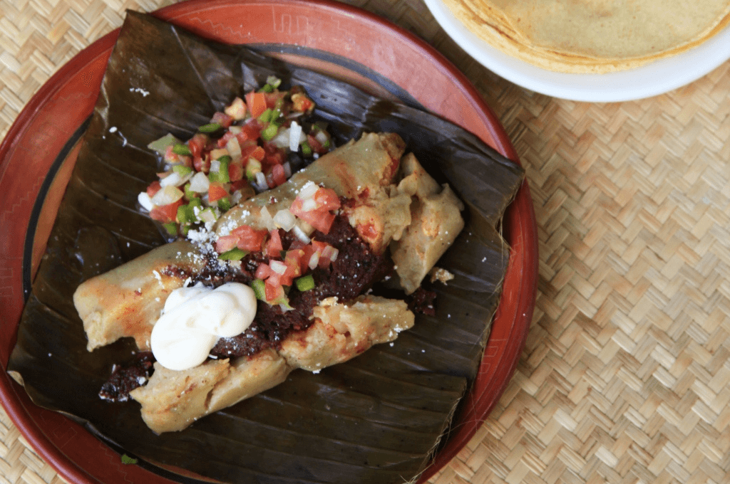 Los tamales de frijoles son un sabor único y cultural que encanta a todos,