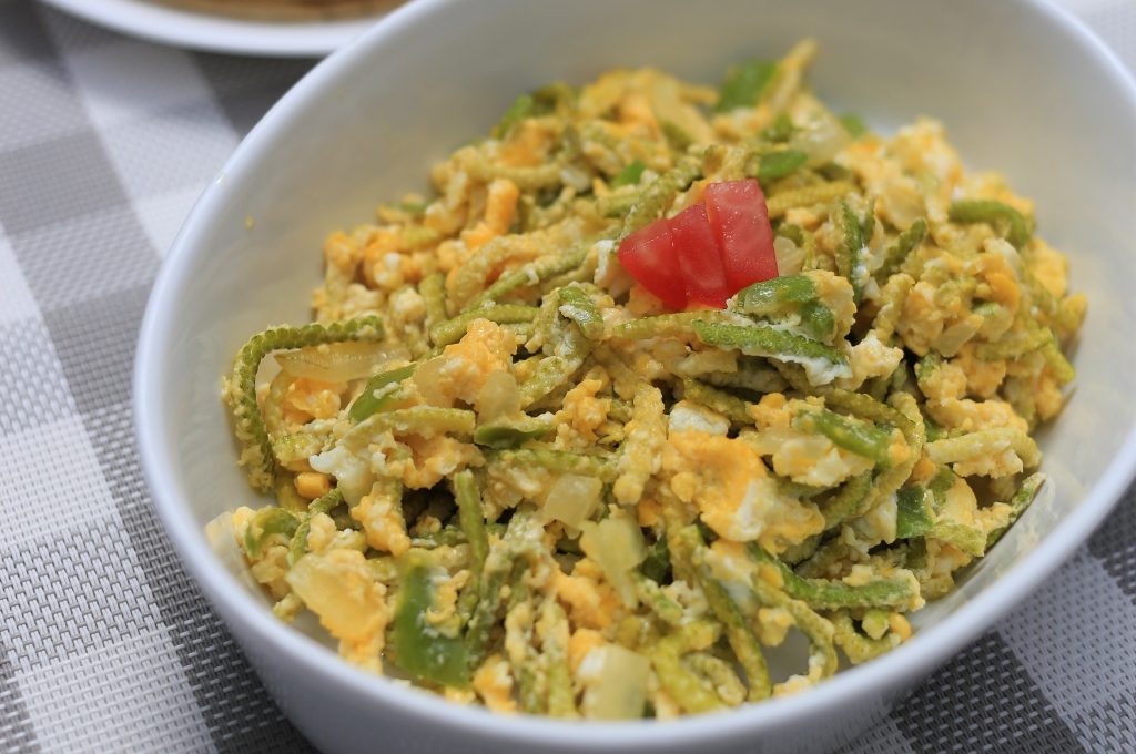 la pacaya con huevo no puede faltar en el hogar de los santabarbarenses.