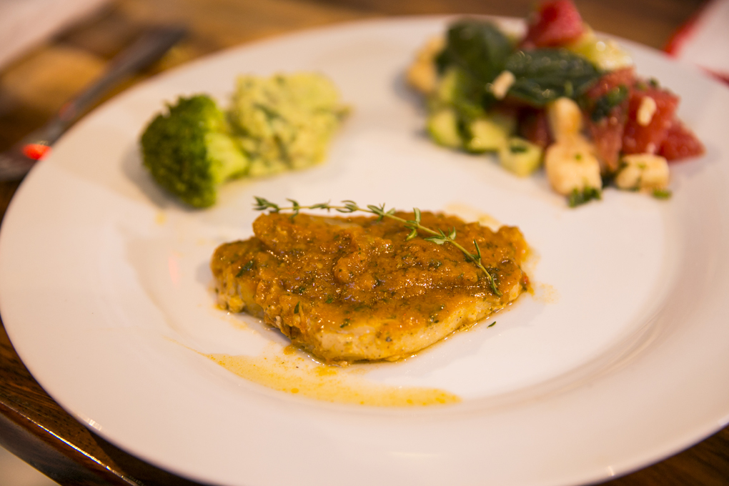 Spicy tomato pork chops