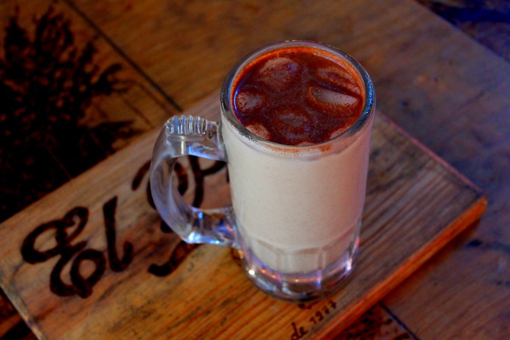 La horchata es una tradicional bebida de la cocina hondureña.