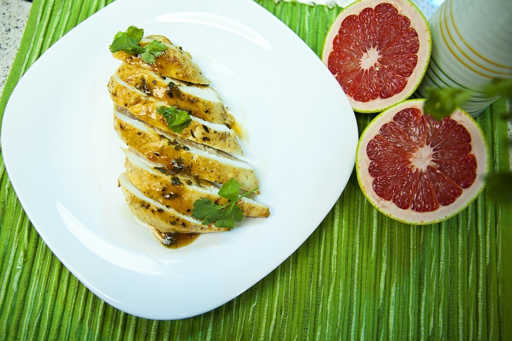 pollo en salsa de toronja