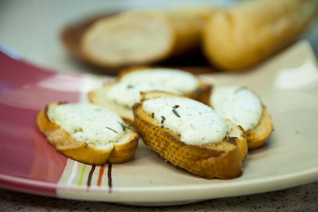 Mini slider de crema de pepino