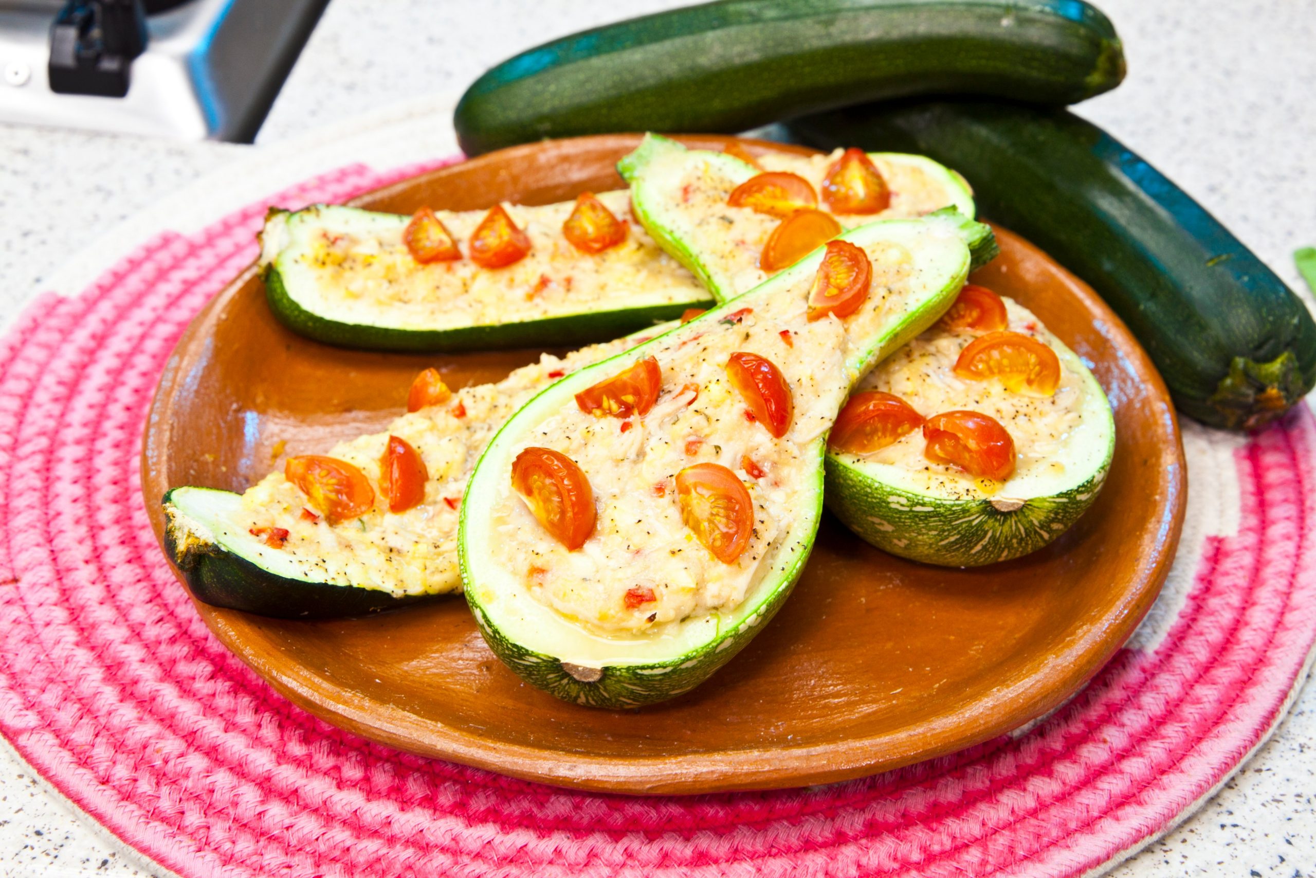 Barquitos de zucchini y pollo 1