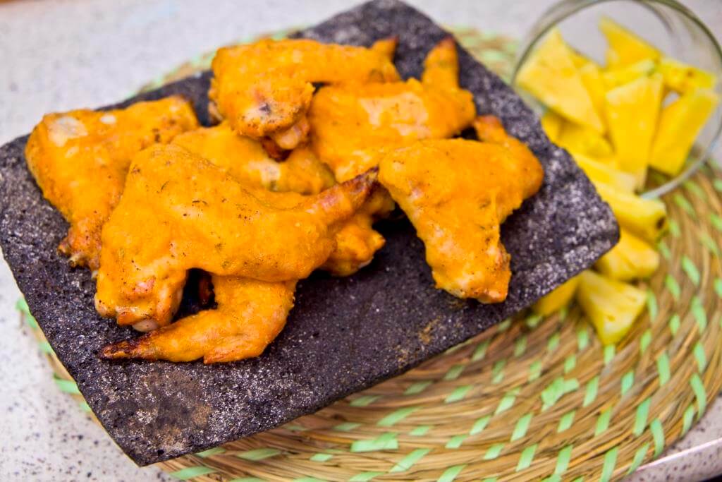 Alitas de pollo al horno con salsa de piña