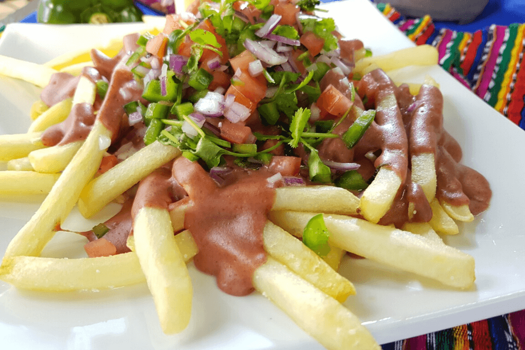 papas fritas a la hondureña