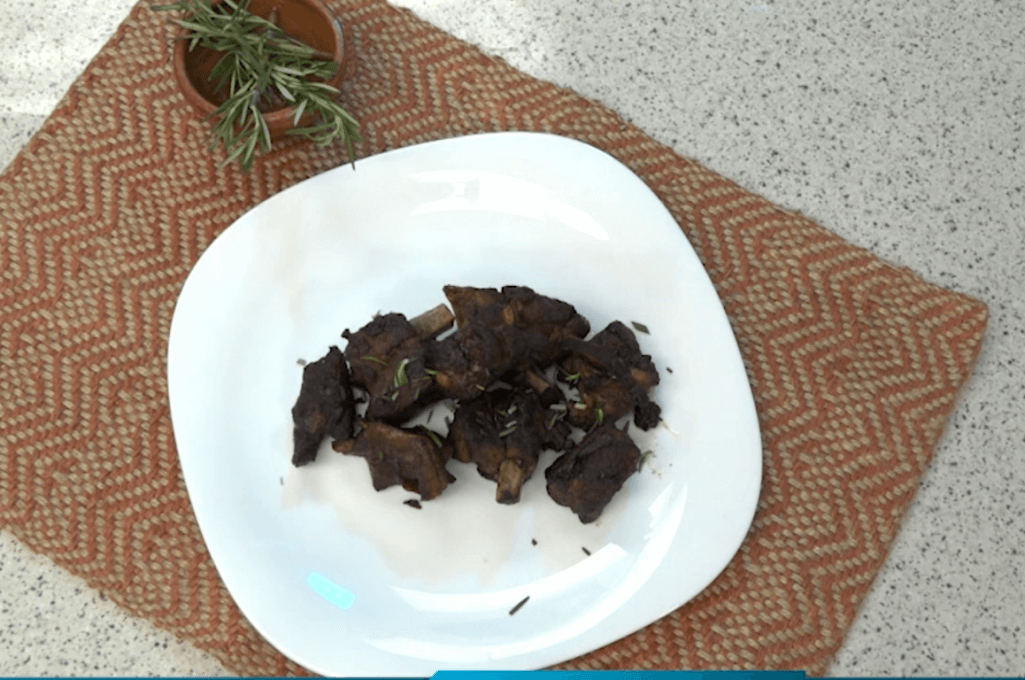 Costilla de cerdo con café