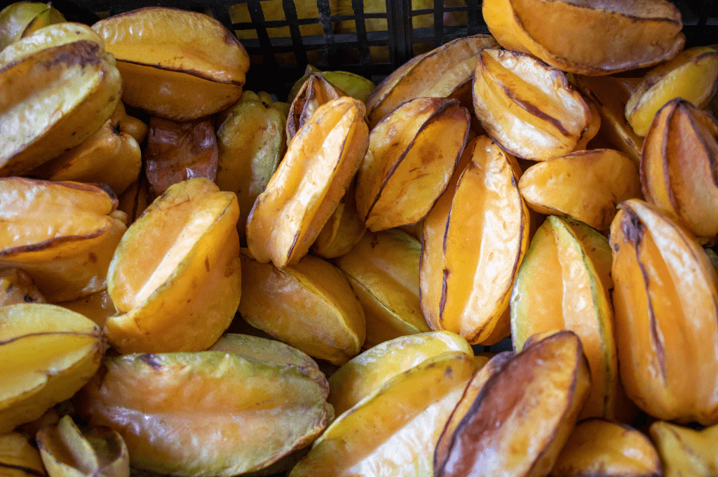 Las frutas en diferentes regiones de país son increíbles.