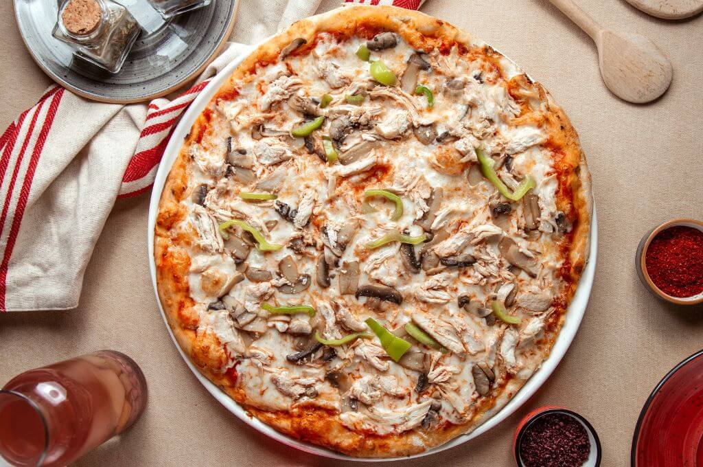 pizza en la cocina italiana