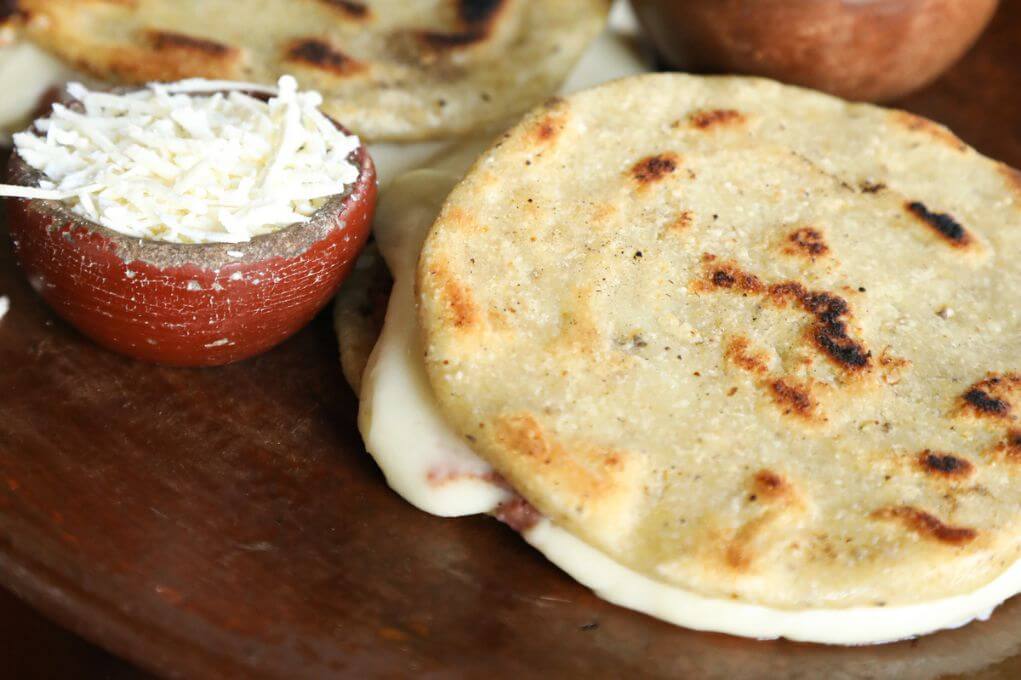 Tortillas con quesillo.