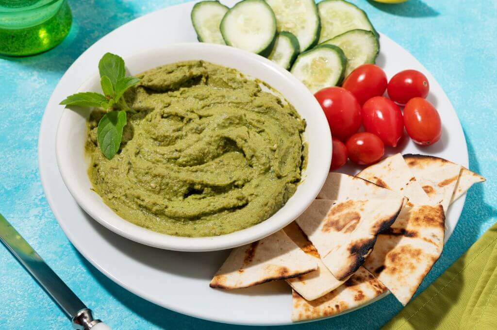 Entradas navideñas: dip de espinacas y alcachofas.