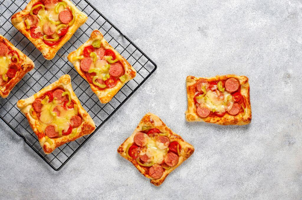 recetas para super bowl: mini pizzas de pan molde