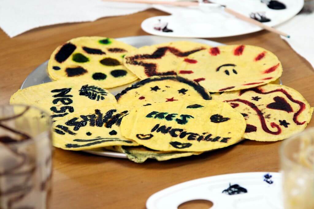 Tortillas de maíz pintadas